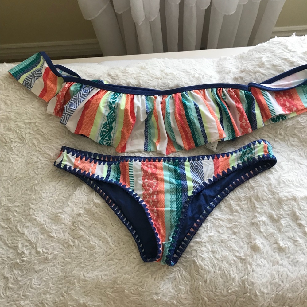 Women’s ripcurl swimwear set size small